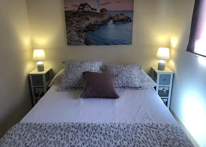 Apartamento En Primera Linea De Playa El Palo