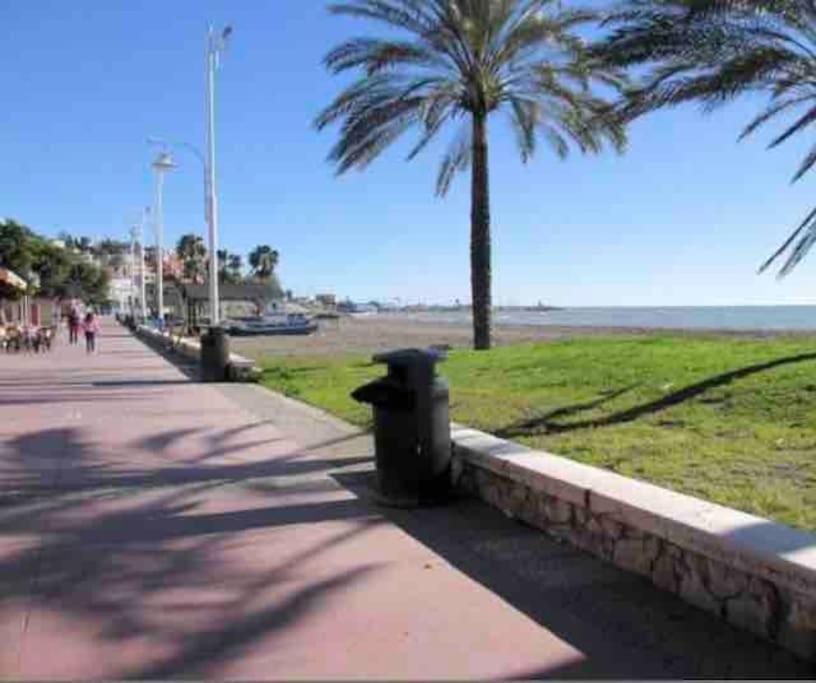 Appartement En Primera Linea De Playa El Palo *
